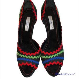 HOLLYWOULD vintage black pumps with red/blue/green rick rack in size 8 1/2B